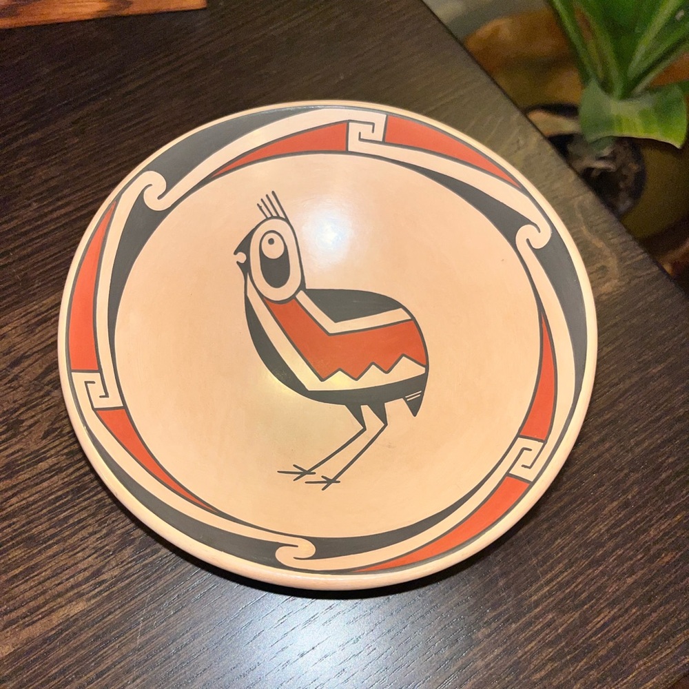 Mata Ortiz signed José Andres Villalba Mexico Southwestern Native Pottery Plate - Picture 2 of 12